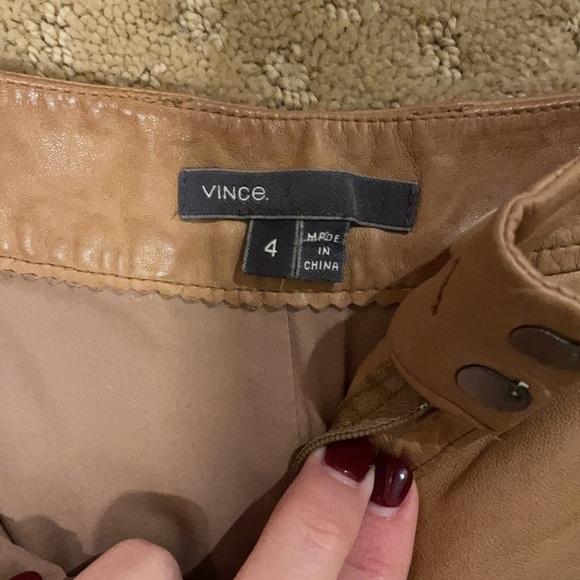 Neutral leather shorts by Vince - Picture 4 of 4